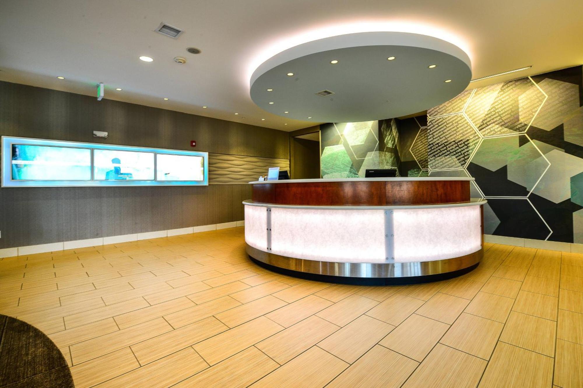 Springhill Suites By Marriott Гранд Форкс Екстериор снимка